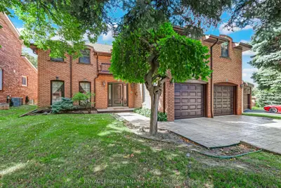 54 Ambrose Road, Toronto, On M2k 2w9