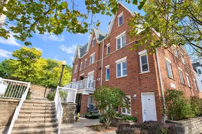 12 Sudbury Street 3207, Toronto, On M6j 3w7