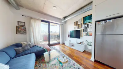 47 Lower River Street 542, Toronto, On M5a 0g1
