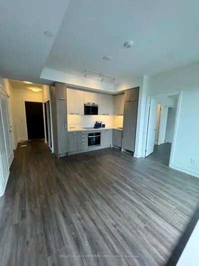 20 Soudan Avenue 2204, Toronto, On M4s 0e2