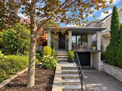 497 Northcliffe Boulevard, Toronto, On M6e 3l4