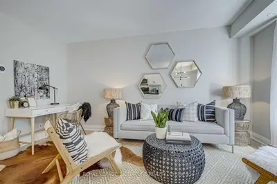 34 Western Battery Road 434, Toronto, On M6k 3n9