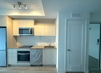 70 Princess Street 2214, Toronto, On M5a 0x6