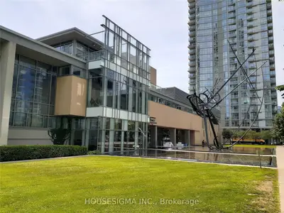 3 Navy Wharf Court 1203, Toronto, On M5v 3v1