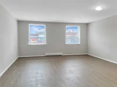 696 St. Clair Avenue W 308, Toronto, On M6c 1b1
