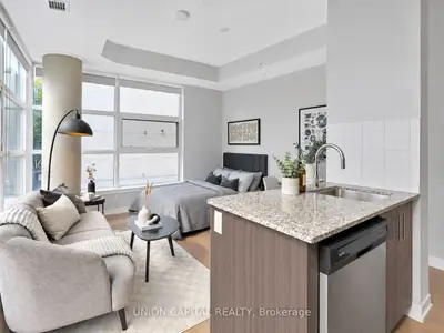 10 Willison Square 202, Toronto, On M5t 0a8