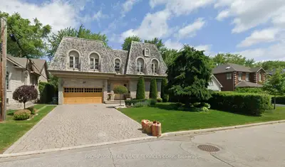 34 Grangemill Crescent, Toronto, On M3b 2j2