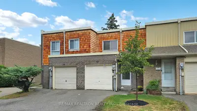 37 Woody Vine Way, Toronto, On M2j 4h5