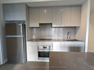 7 Grenville Street 3012, Toronto, On M4y 0e9