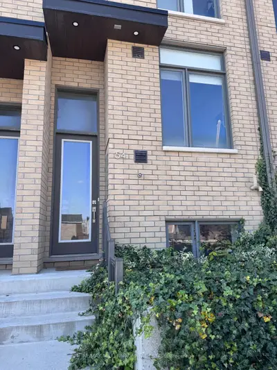 54 Hooyo Terrace, Toronto, On M6a 0g1