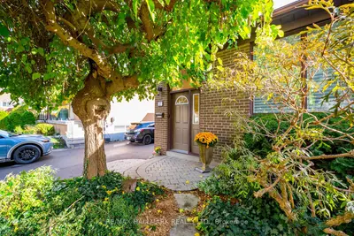 27 Pinebrook Avenue, Toronto, On M4a 1y8