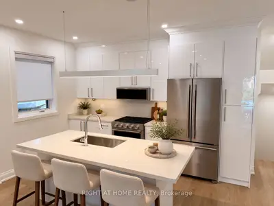 57 Hepbourne Street 1, Toronto, On M6h 1k4