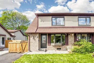 227 Hollyberry Trail, Toronto, On M2h 2p3