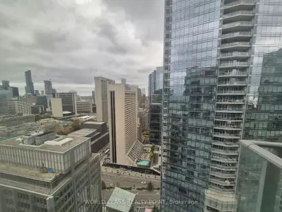 126 Simcoe Street 3007, Toronto, On M5h 4e6