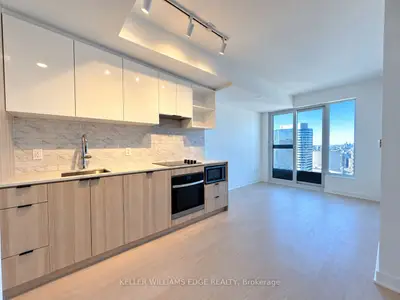 252 Church Street 4517, Toronto, On M5b 1z2