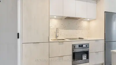 130 River Street 2409, Toronto, On M5a 0r8