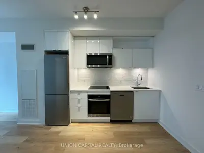60 Princess Street 629, Toronto, On M5a 2c7