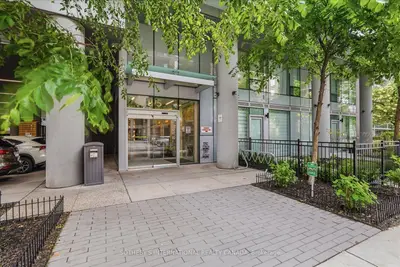 195 Redpath Avenue 2307, Toronto, On M4p 0e4