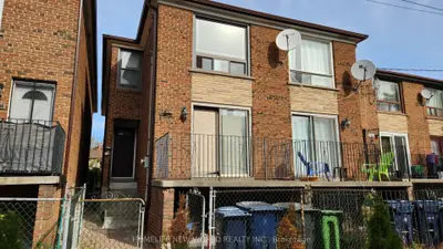 146 Wolseley Street, Toronto, On M6j 3r4