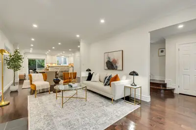 122 Brentcliffe Road, Toronto, On M4g 3y9
