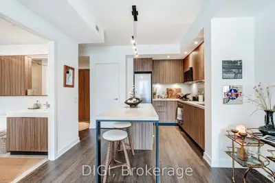 120 Ontario Street Q702, Toronto, On M5a 1c4
