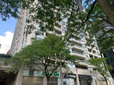 43 Eglinton Avenue E 1211, Toronto, On M4p 1a1