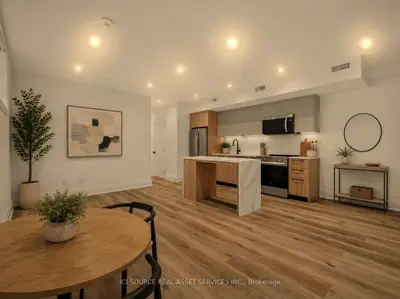 28 Norcross Road Unit 5, Toronto, On M3h 2r4