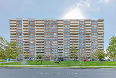 25 Sunrise Avenue 301, Toronto, On M4a 2s2