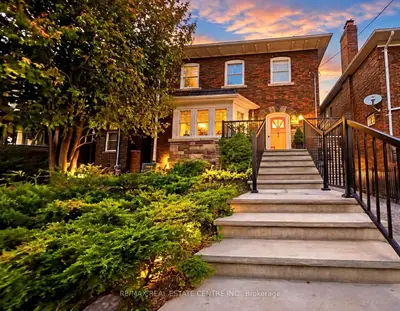 194 Lawrence Avenue E, Toronto, On M4n 1t1