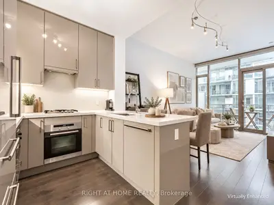 39 Queens Quay E 807, Toronto, On M5e 0a5