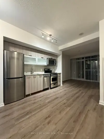 68 Abell Street 1106, Toronto, On M6j 0b1