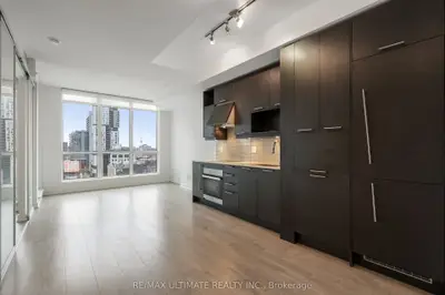 199 Richmond Street W 1408, Toronto, On M5v 0h4
