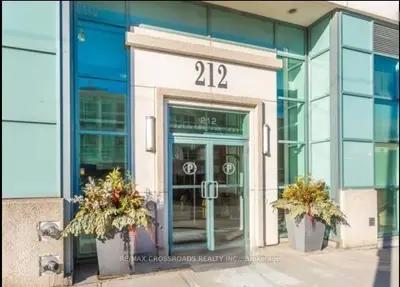 212 Eglinton Avenue E 312, Toronto, On M4p 0a3