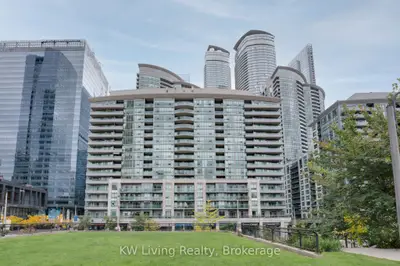 51 Lower Simcoe Street 1801, Toronto, On M5j 3a2