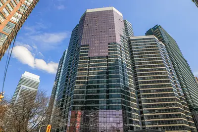 1001 Bay Street 601, Toronto, On M5s 3a6