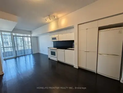 151 Dan Leckie Way 1017, Toronto, On M5v 4b2