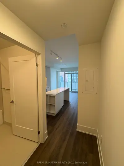 89 Church Street 4009, Toronto, On M5c 0b7