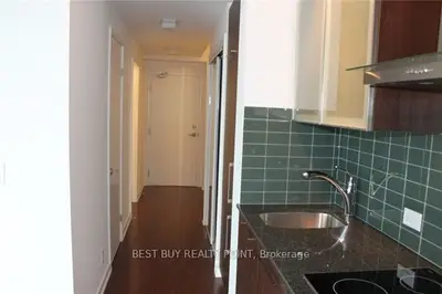 14 York Street 2505, Toronto, On M5j 0b1