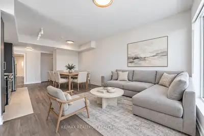 2525 Bathurst Street 804, Toronto, On M6b 2y9