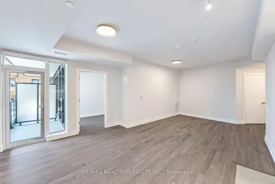 2525 Bathurst Street 1001, Toronto, On M6b 2y9