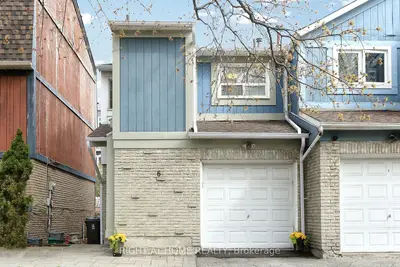6 Snapdragon Drive, Toronto, On M2j 4x6