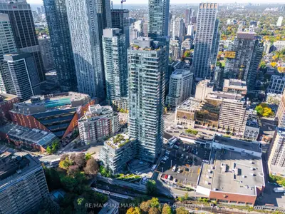 825 Church Street 2708, Toronto, On M4w 3z4