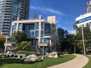 31 Olive Avenue 212, Toronto, On M2n 4n4