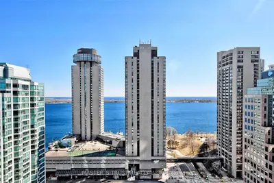 33 Bay Street 2710, Toronto, On M5j 2z3