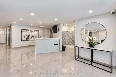10 Edgecliff Golfway 603, Toronto, On M3c 3a3