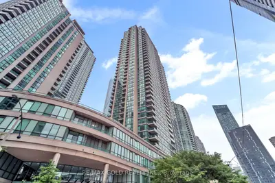 16 Yonge Street 1808, Toronto, On M5e 2a1