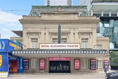 224 W King Street W 805, Toronto, On M5v 1h8