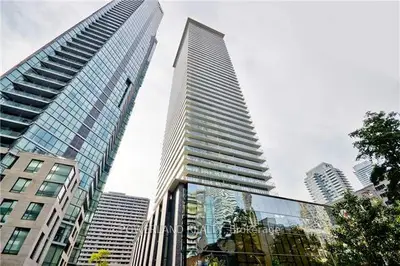 33 Charles Street E 2601, Toronto, On M4y 1r9