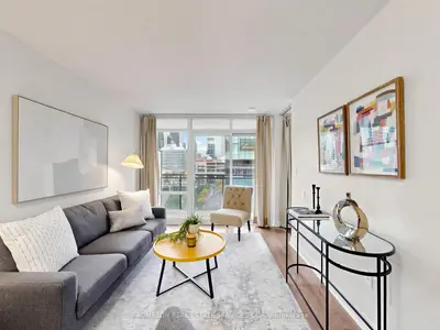 4k Spadina Avenue 1006, Toronto, On M5v 3y9