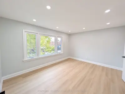 273 Sheppard Avenue W Upper, Toronto, On M2n 1n4